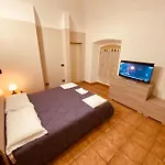 Apartmanhotel Hh Hermoso Housing 3*