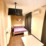 Hh Hermoso Housing