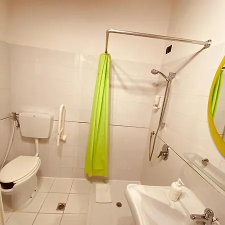 Hh Hermoso Housing Aparthotel