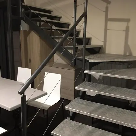 Hh Hermoso Housing 3* Валенца