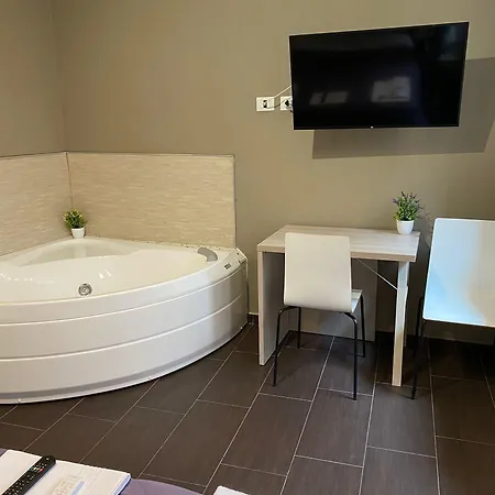 Aparthotel Hh Hermoso Housing