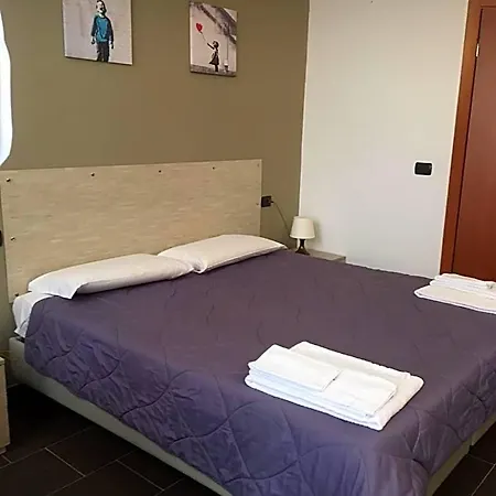 Hh Hermoso Housing Valenza