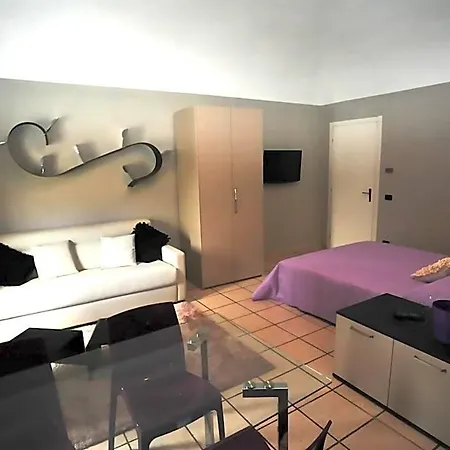 Hh Hermoso Housing 아파트호텔