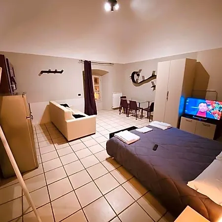 Hh Hermoso Housing 3* 발렌자