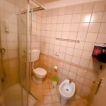 Hh Hermoso Housing 아파트호텔 3*