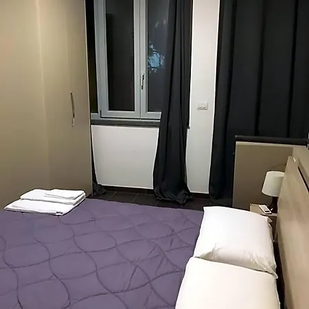 Hh Hermoso Housing 3* Valenza