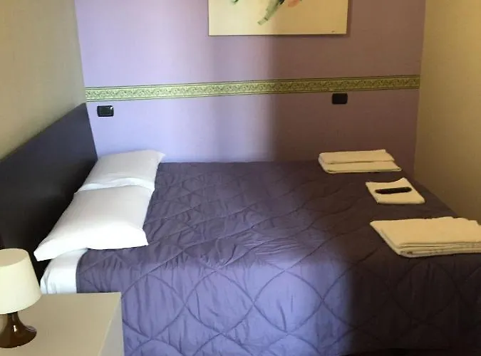 Hh Hermoso Housing Aparthotel