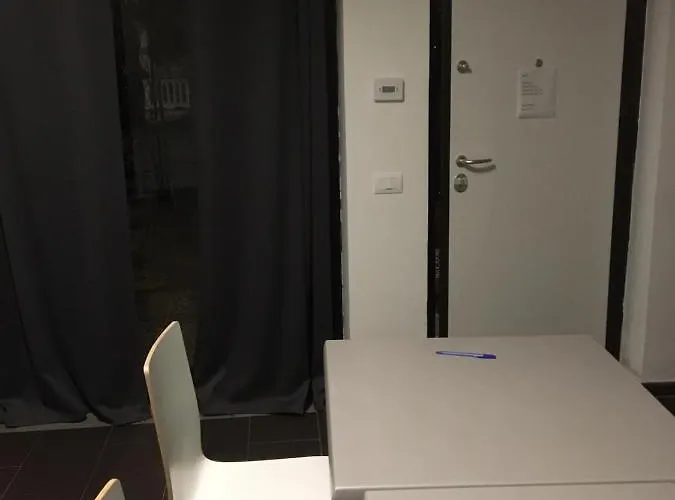 Hh Hermoso Housing 3* Valenza