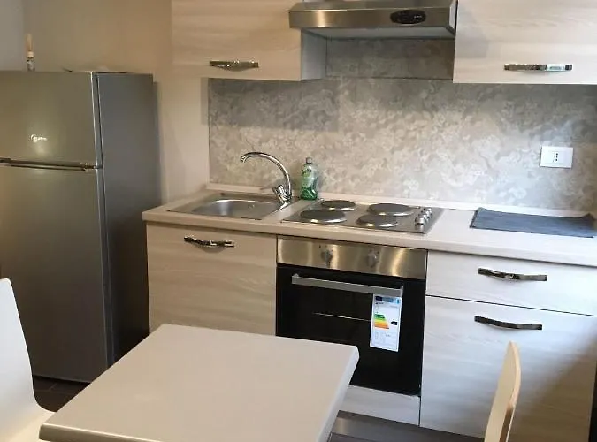 Hh Hermoso Housing 3*