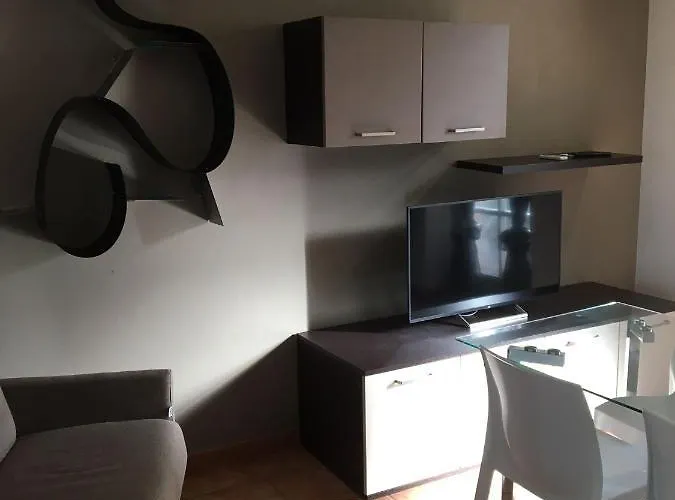 Hh Hermoso Housing Aparthotel