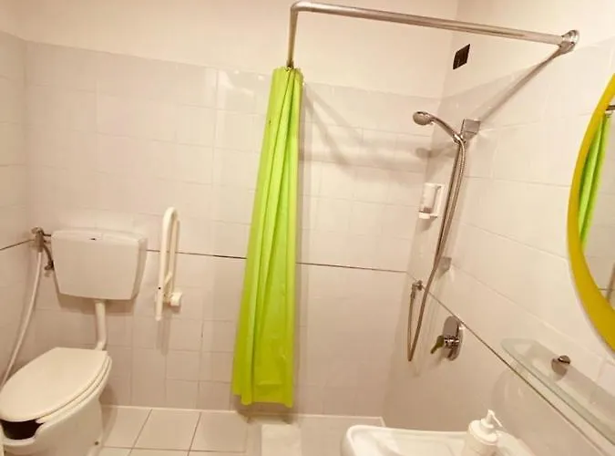 Hh Hermoso Housing Aparthotel