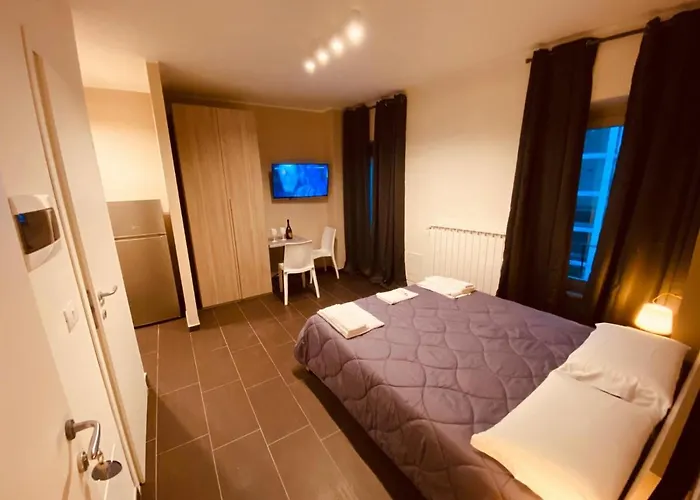 Hh Hermoso Housing Aparthotel