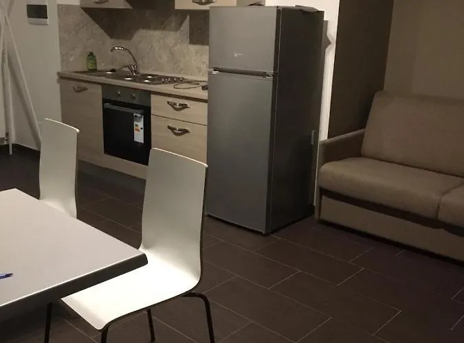 Hh Hermoso Housing Aparthotel 3*