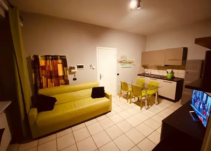 Hh Hermoso Housing Aparthotel 3*
